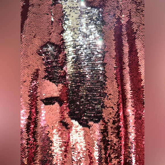 Eva Mendez for NY & Co. Two- Toned Sequin Pencil Skirt. - Picture 2 of 5